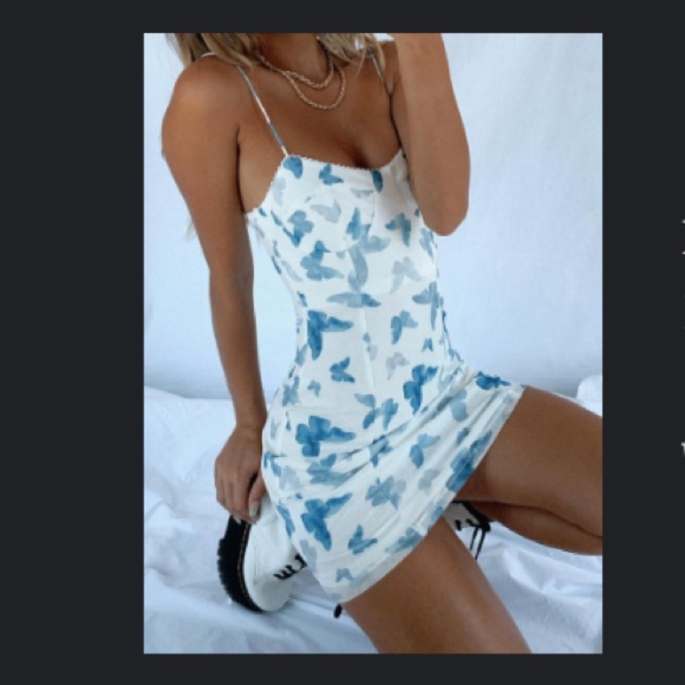 Kameryn mini dress white and blue butterflies